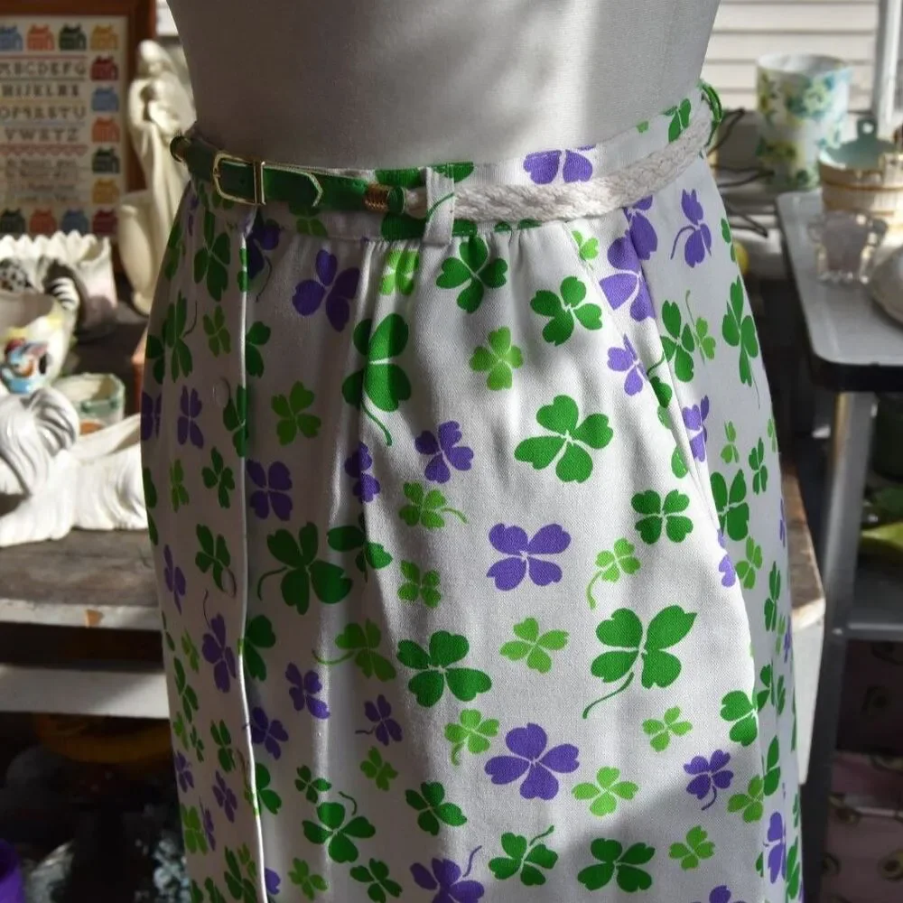 Vintage Shamrock Print Skirt St Patrick’s Day Green Clover Belted Midi Skirt Sm